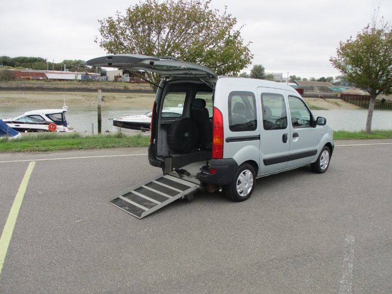 2009 Renault Kangoo 1.2 16v 75 Authentique MPV 5dr Petrol Manual 165 g/km 75 bhp WAV